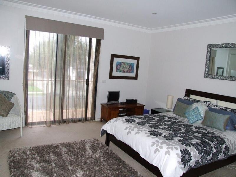 5A MONTGOMERY STREET, Mordialloc VIC 3195