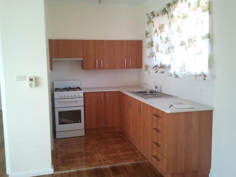 2/18 ALBENCA STREET, Mentone VIC 3194