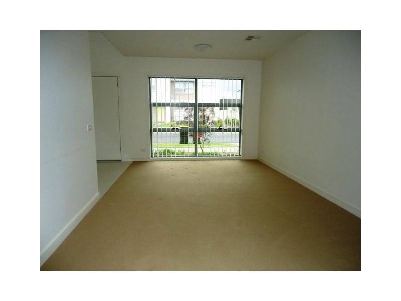 13 JUBILEE BOULEVARD, Waterways VIC 3195