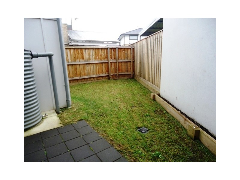 13 JUBILEE BOULEVARD, Waterways VIC 3195