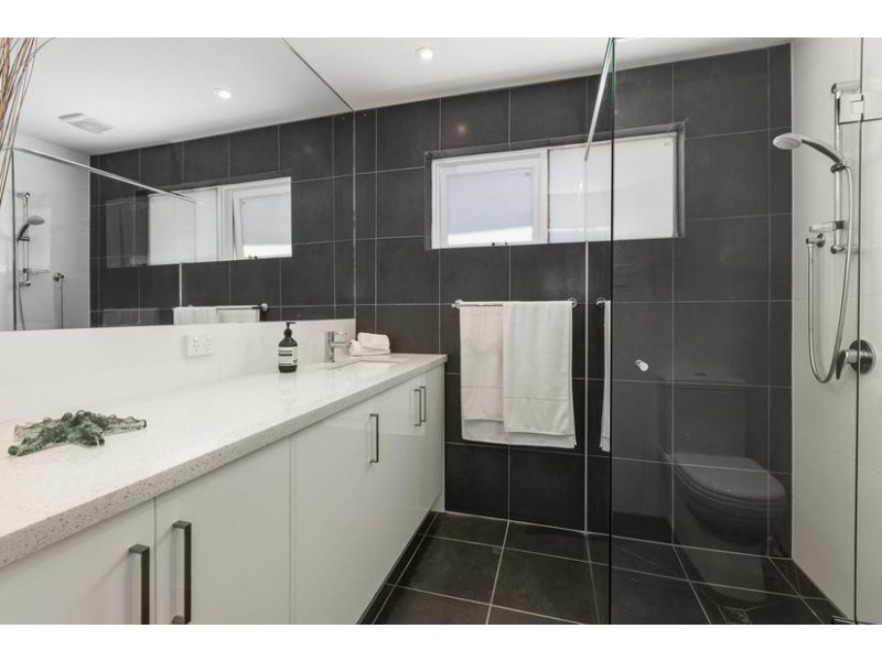 6/11 McDONALD STREET, Mordialloc VIC 3195