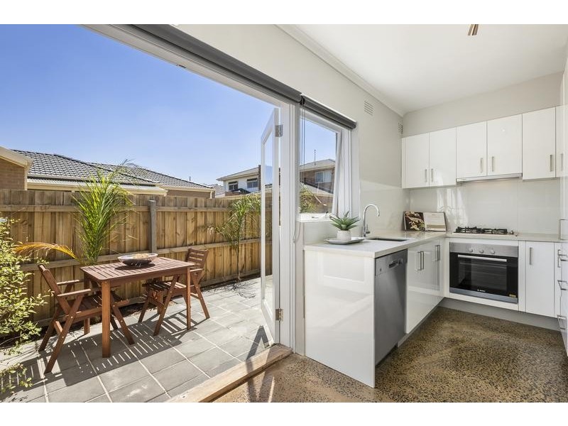 6/11 McDONALD STREET, Mordialloc VIC 3195