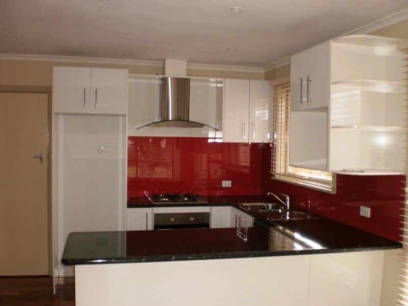 4 QUENGO COURT, Seaford VIC 3198