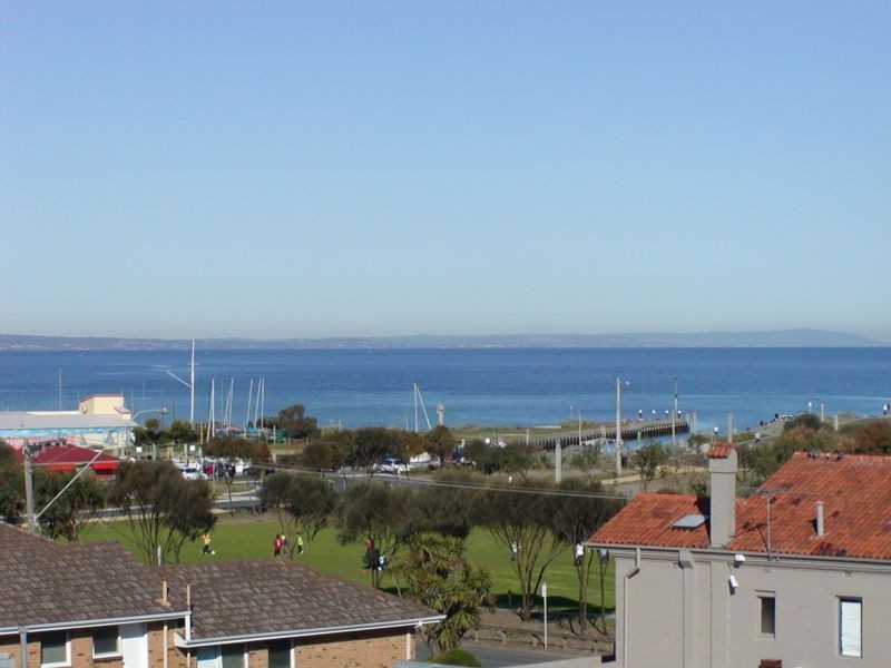 1/7 CENTREWAY, Mordialloc VIC 3195