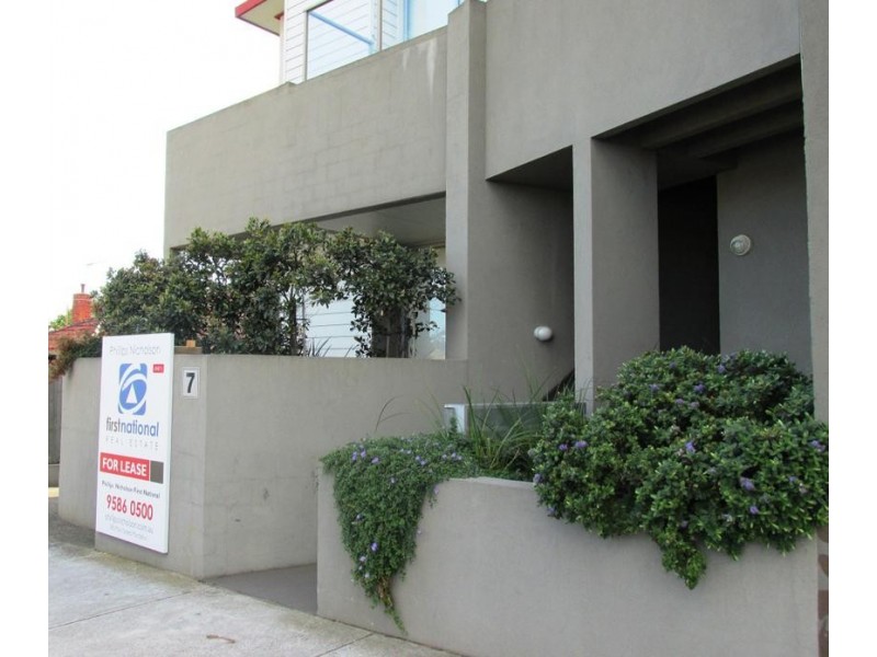 1/7 CENTREWAY, Mordialloc VIC 3195