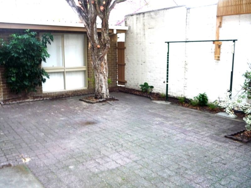 2/193 BEACH ROAD, Mordialloc VIC 3195