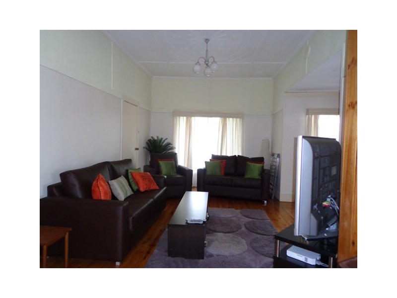 53 BEAR STREET, Mordialloc VIC 3195