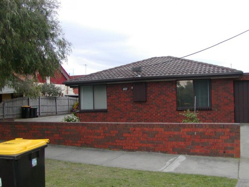 1/407 NEPEAN HIGHWAY, Mordialloc VIC 3195
