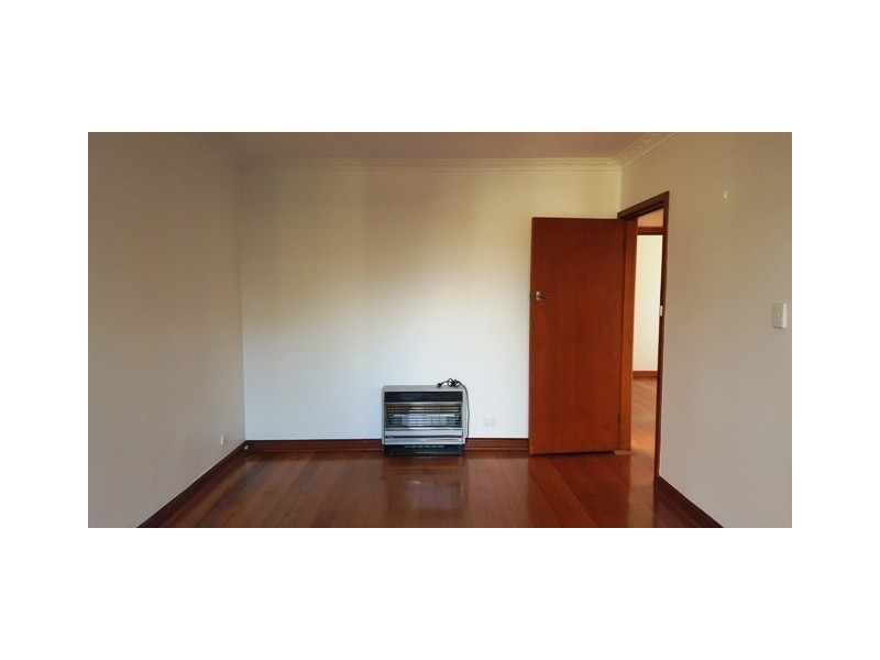 4/8 LABURNUM STREET, Parkdale VIC 3195