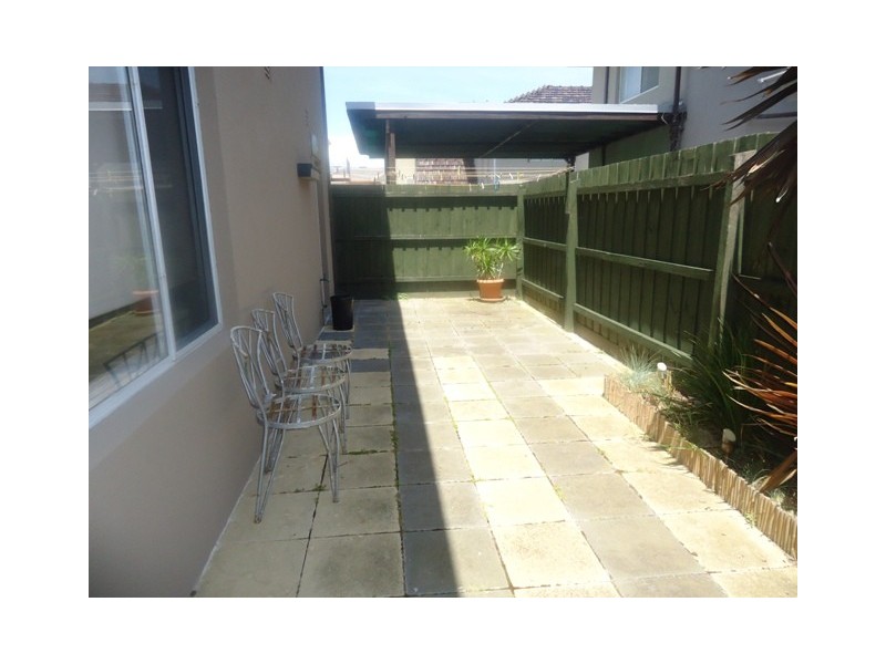 1/10 JAMES STREET, Mordialloc VIC 3195