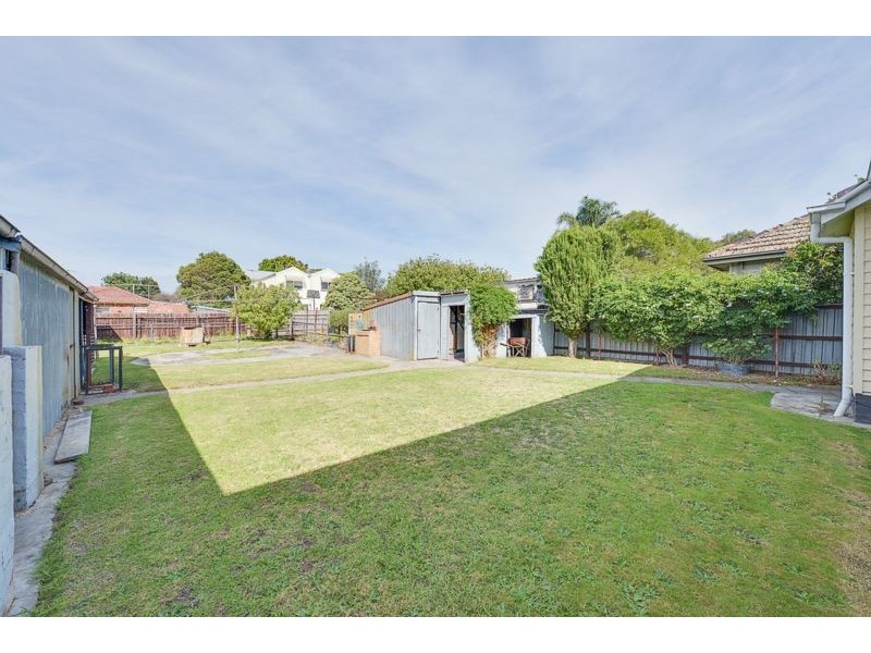 16 VICTORIA STREET, Parkdale VIC 3195