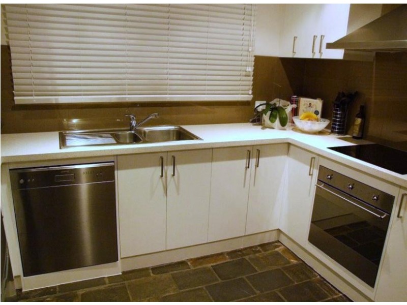 2/30 HAIG AVENUE, Edithvale VIC 3196