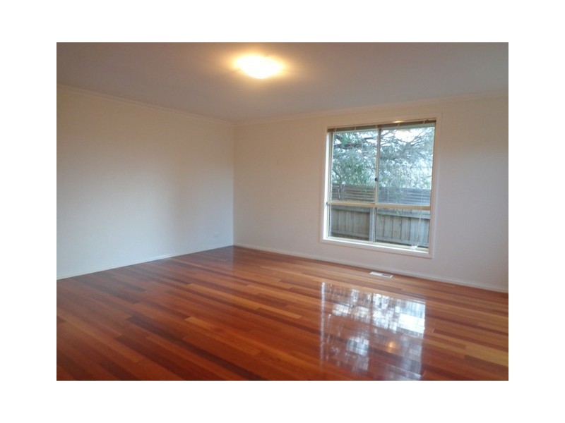 6A CHUTE STREET, Mordialloc VIC 3195