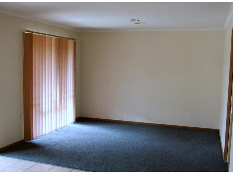 6 MERTHYR PLACE, Aspendale Gardens VIC 3195