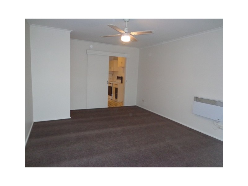 2/103 BARKLY STREET, Mordialloc VIC 3195
