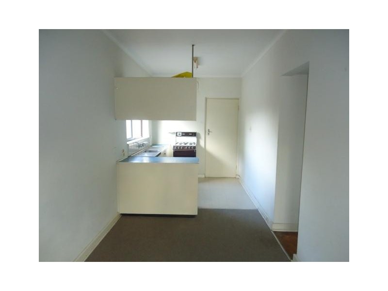 1/8 THOMAS COURT, Parkdale VIC 3195