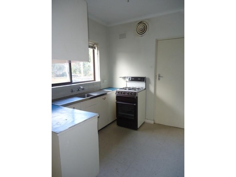 1/8 THOMAS COURT, Parkdale VIC 3195