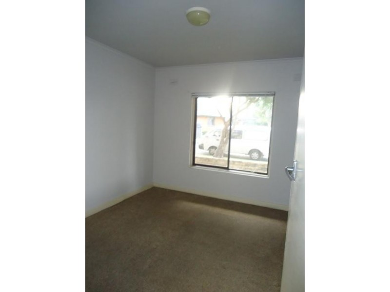 1/8 THOMAS COURT, Parkdale VIC 3195