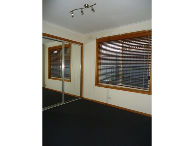 2/174 Beach Road, Mordialloc VIC 3195