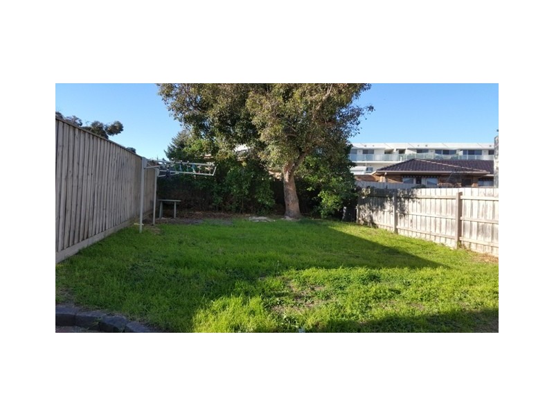1/3 MONTGOMERY STREET, Mordialloc VIC 3195