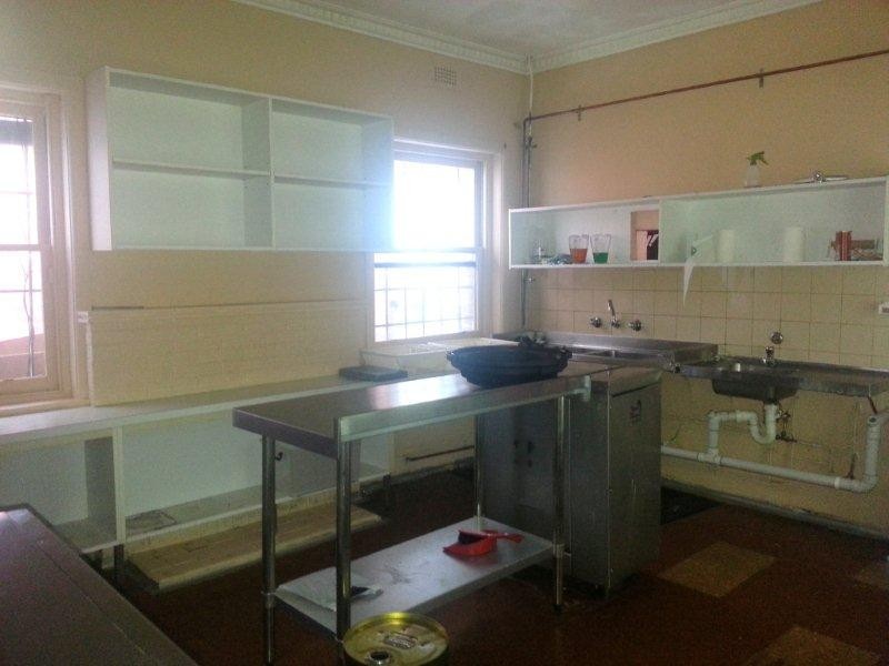 350 BAY RD, Cheltenham VIC 3192