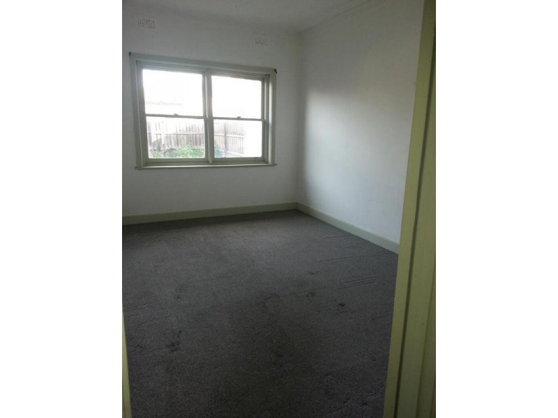350 BAY RD, Cheltenham VIC 3192