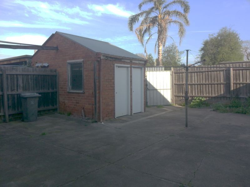350 BAY RD, Cheltenham VIC 3192