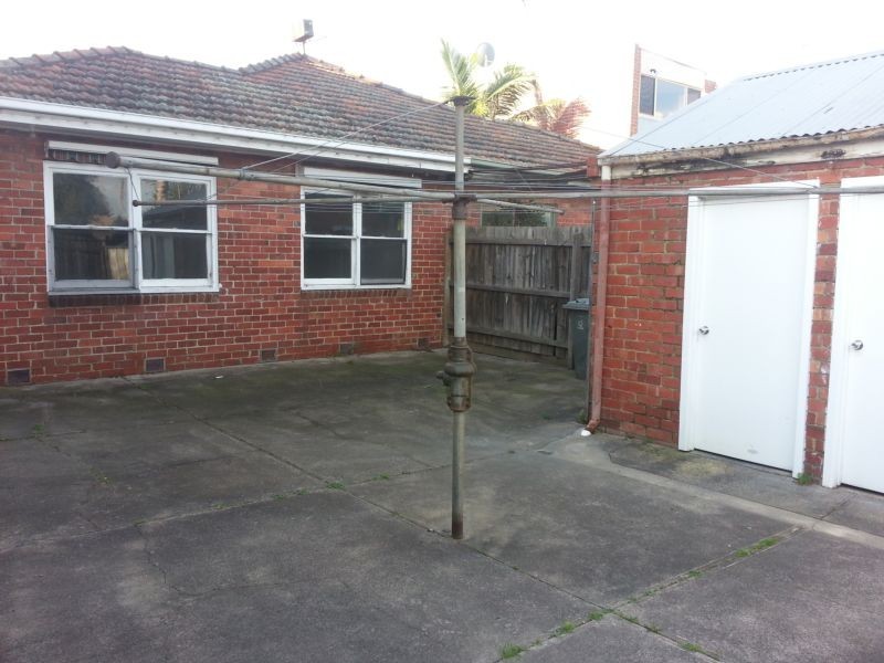 350 BAY RD, Cheltenham VIC 3192