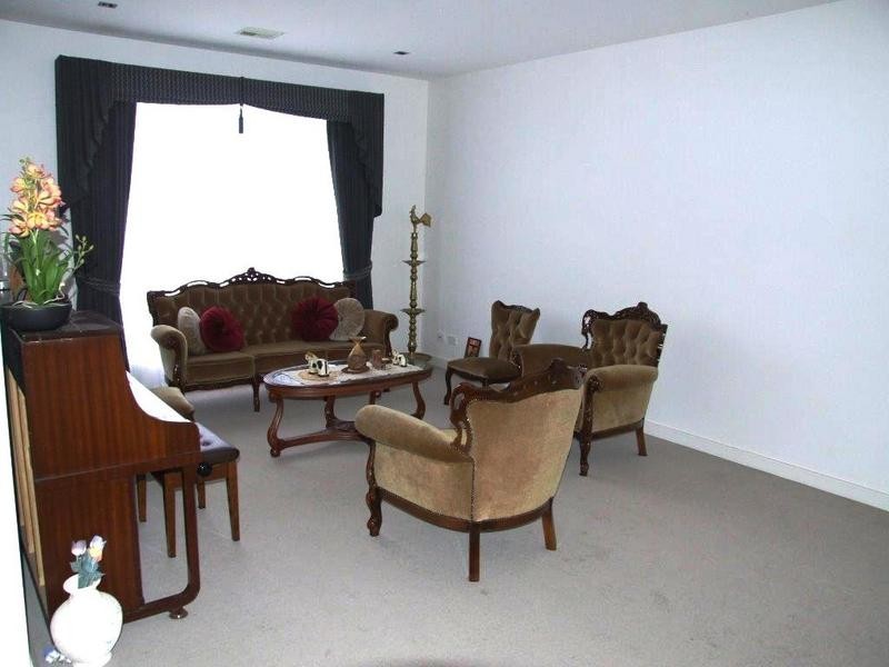 21 ASHBERG DRIVE, Waterways VIC 3195