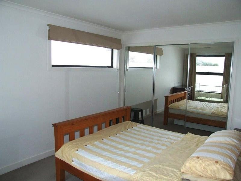 21 ASHBERG DRIVE, Waterways VIC 3195