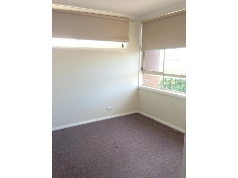 5/2 ASHMORE AVENUE, Mordialloc VIC 3195