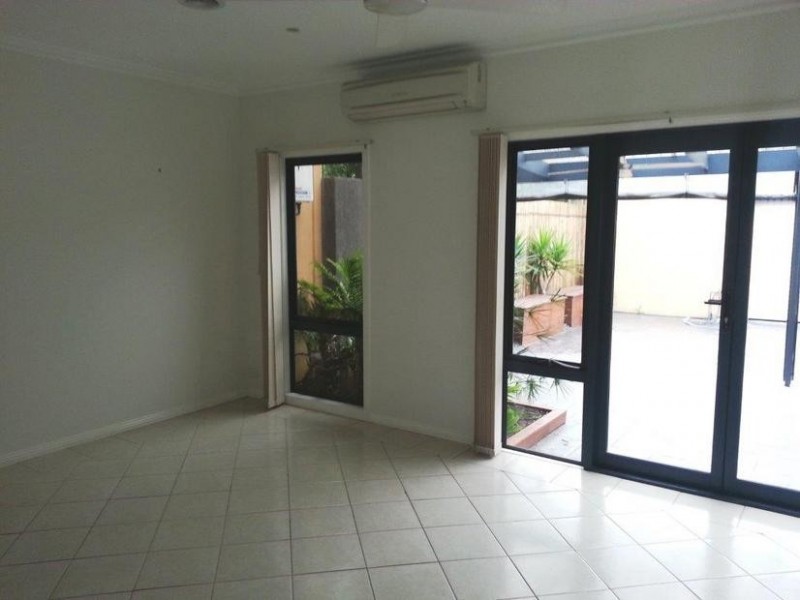 2 GALA SUPREME, Mordialloc VIC 3195