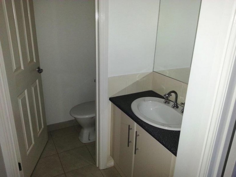 2 GALA SUPREME, Mordialloc VIC 3195