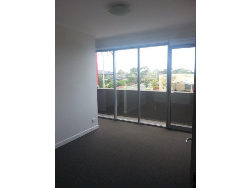 15 CHANDLER STREET, Parkdale VIC 3195