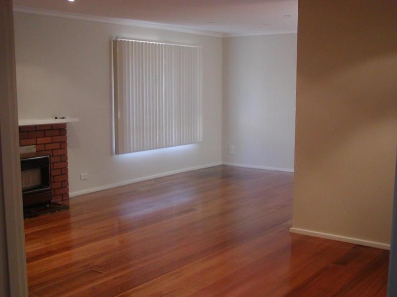 87 KINROSS AVENUE, Edithvale VIC 3196