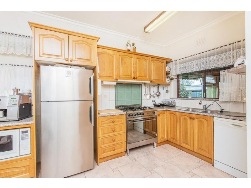 276 NEPEAN HIGHWAY, Parkdale VIC 3195