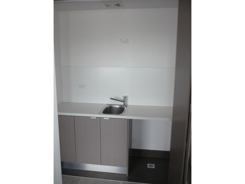 202/131 MCDONALD STREET, Mordialloc VIC 3195