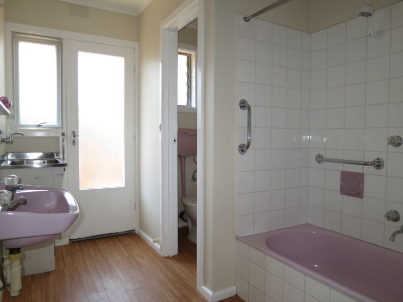 6/1-3 RADCLIFFE AVENUE, Cheltenham VIC 3192