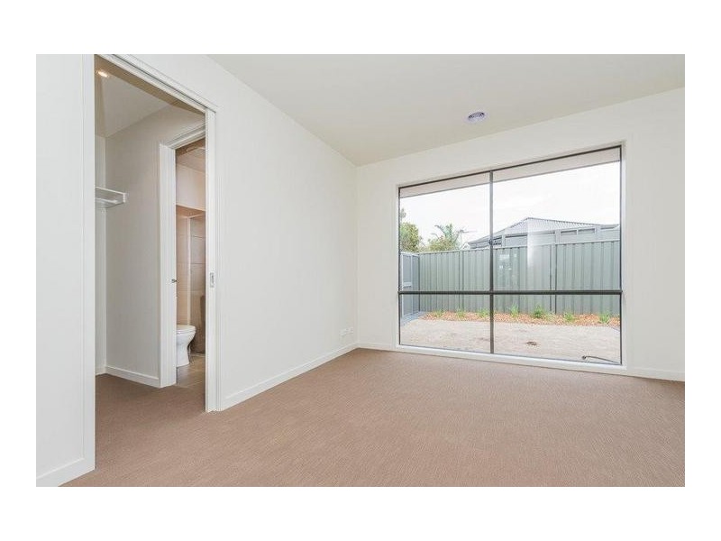 2/89 EDITHVALE ROAD, Edithvale VIC 3196