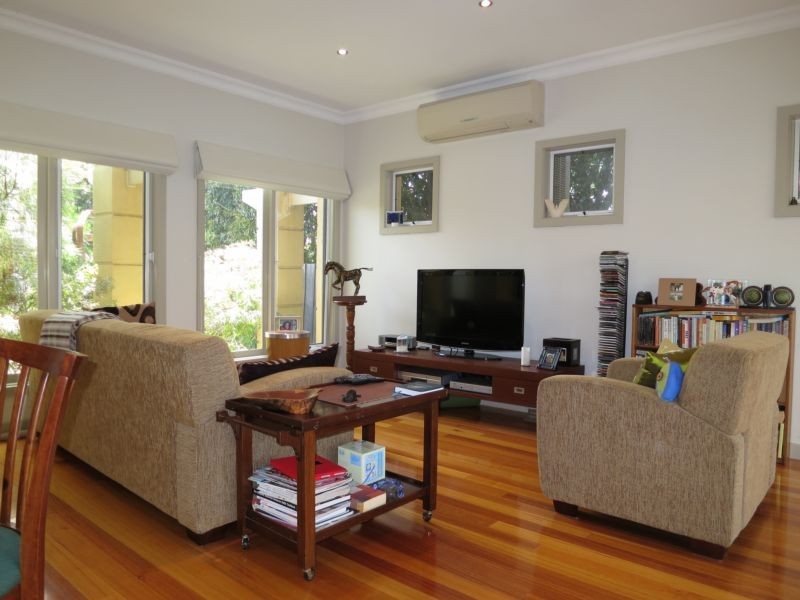 2/31 LAWBOROUGH AVENUE, Parkdale VIC 3195