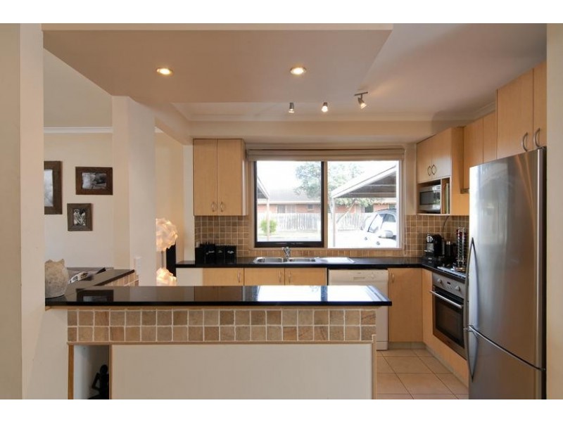 28/1 MCINTOSH COURT, Aspendale Gardens VIC 3195