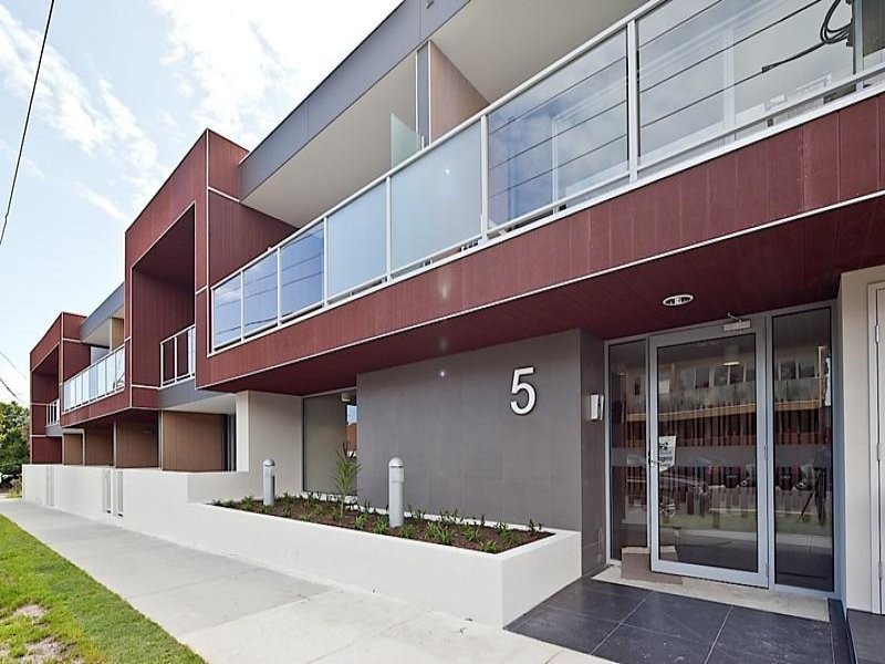 105/5 BEAR STREET, Mordialloc VIC 3195