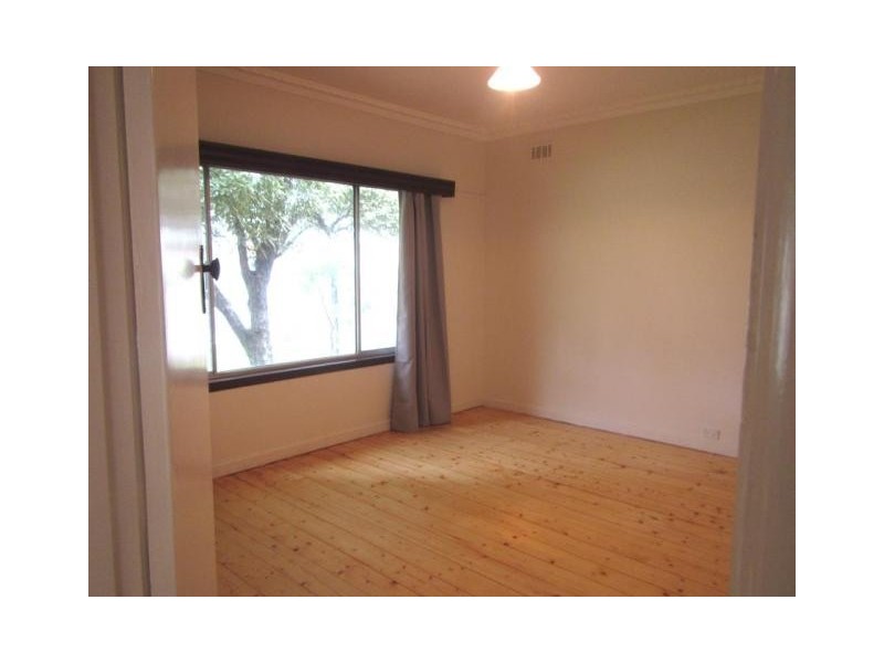 6 PARK STREET, Seaford VIC 3198