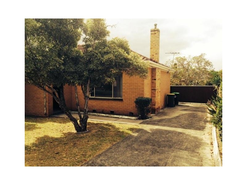 6 PARK STREET, Seaford VIC 3198