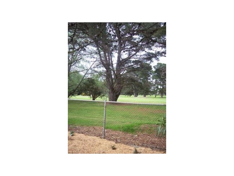 70 Montrose Avenue, Edithvale VIC 3196