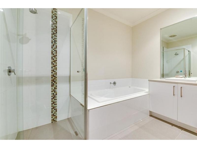 12 Timbertop Terrace, Keysborough VIC 3173