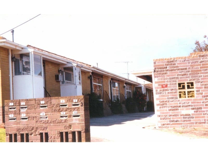 8/2 WOODS AVENUE, Mordialloc VIC 3195