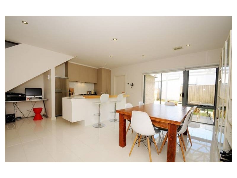 11 JUBILEE BOULEVADE, Waterways VIC 3195