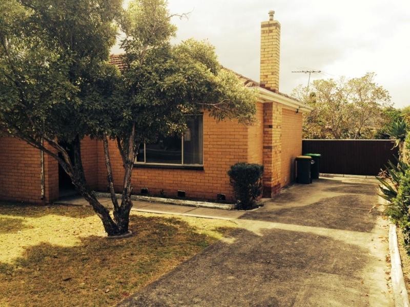 6 PARK STREET, Seaford VIC 3198