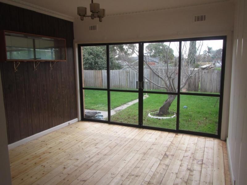 6 PARK STREET, Seaford VIC 3198